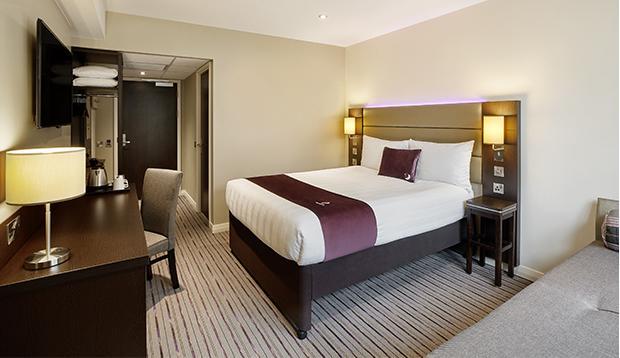 Premier Inn Holyhead Eksteriør billede